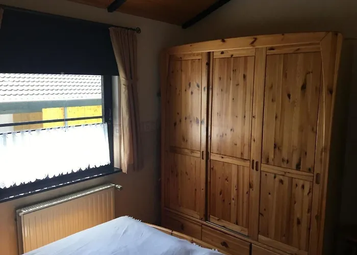 F12 Freistehendes Haus Mit Garten An Der Nordsee By Interhome * Grosswurden